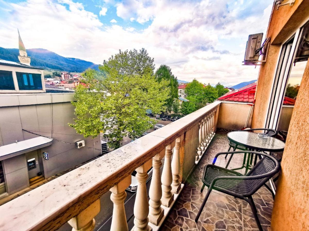 Hotel Alikante Сырница Экстерьер фото
