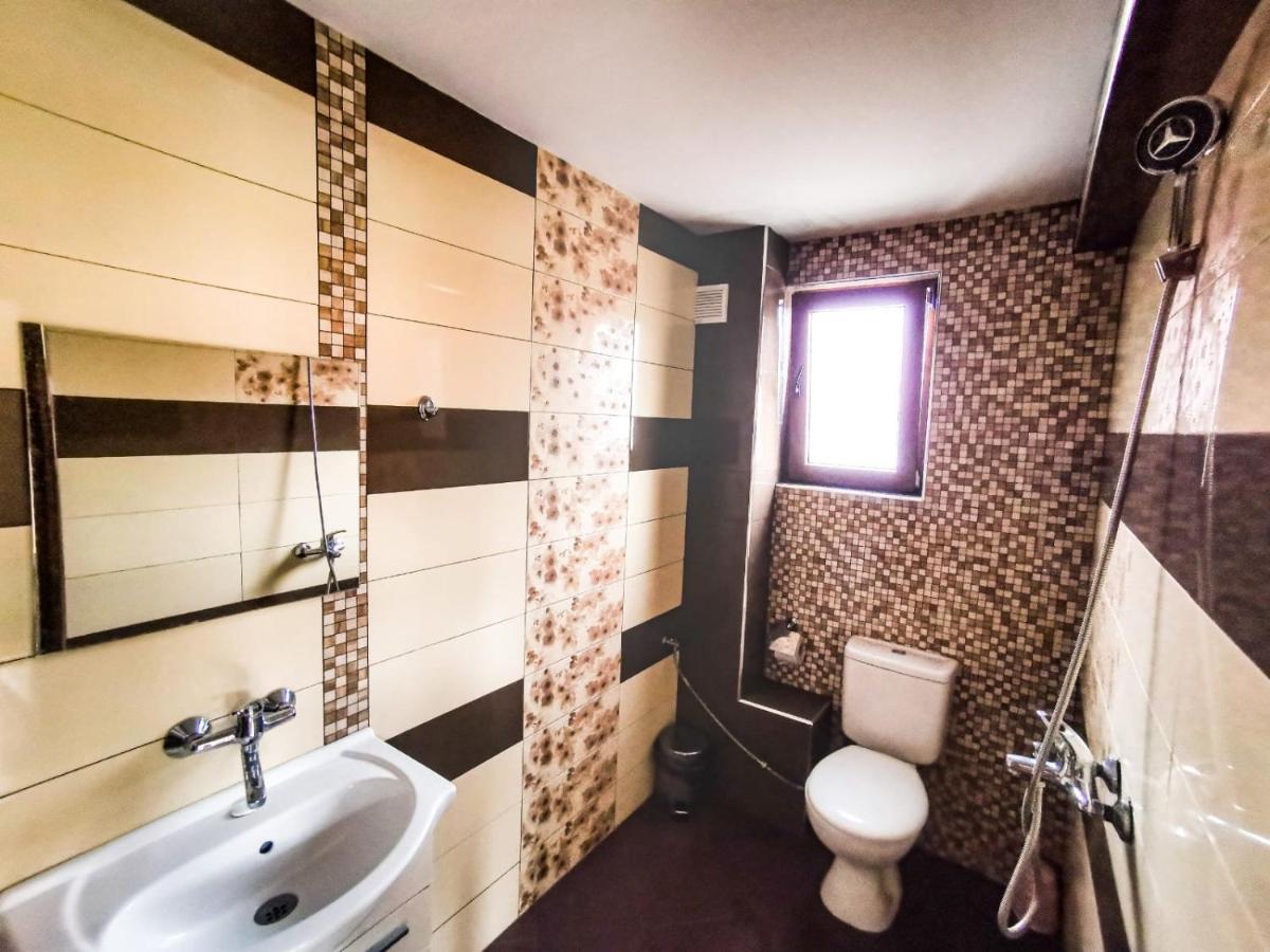 Hotel Alikante Сырница Экстерьер фото