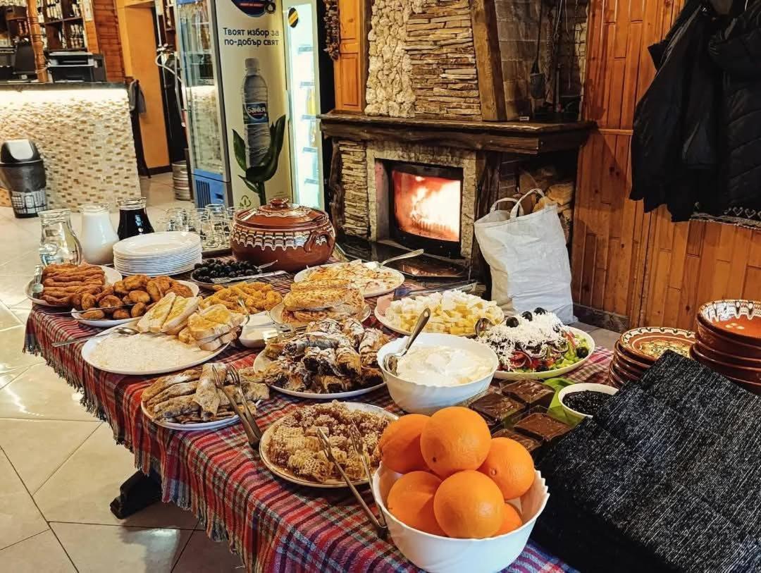 Hotel Alikante Сырница Экстерьер фото